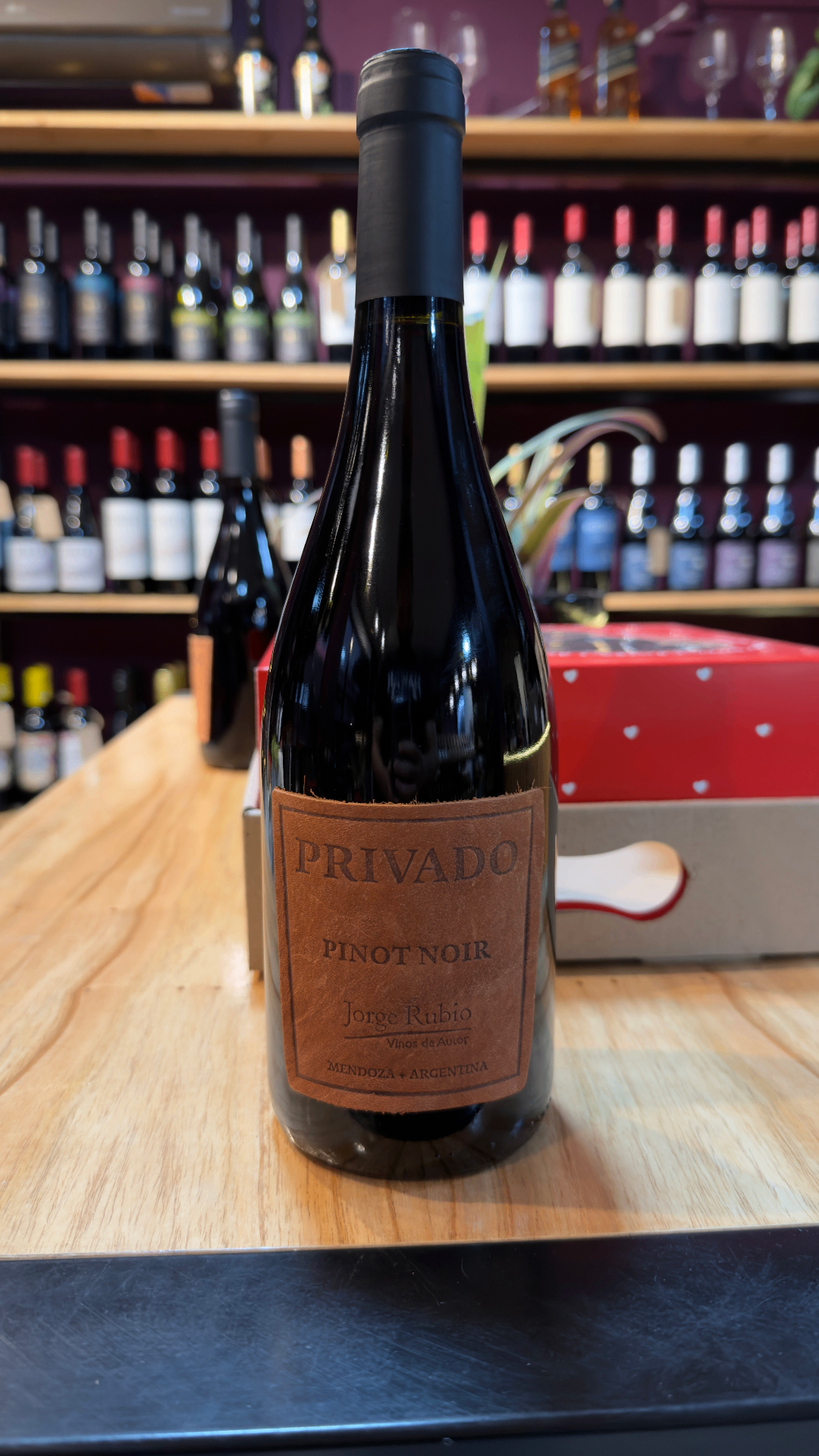 Privado Pinot Noir