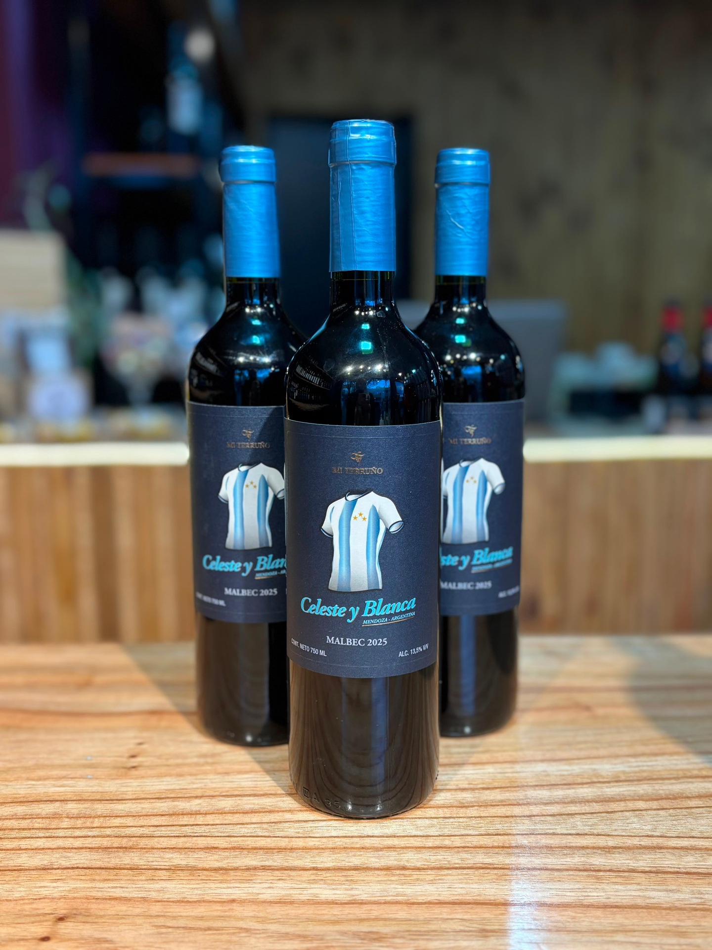 Celeste y Blanca Malbec 2025 · edición Mundial